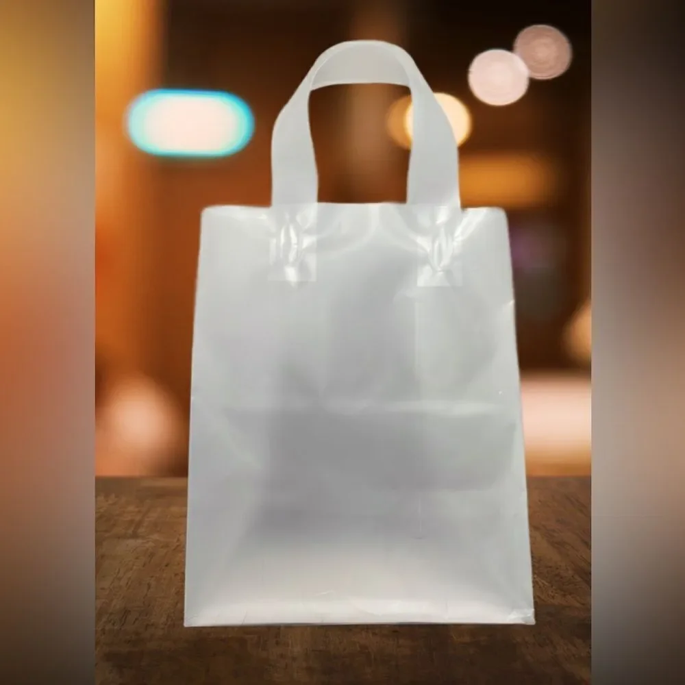 Uline 30 Count Clear Frosted Party Bags/Gift Bags (NEW)